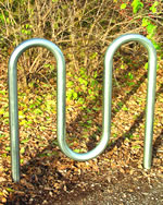 outdoor bicycle racks :: bikeracks :: m shaped design